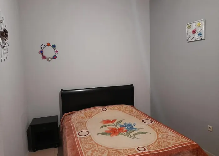 εξωτικο διαμερισμα με θεα την παραλια αλυκης *